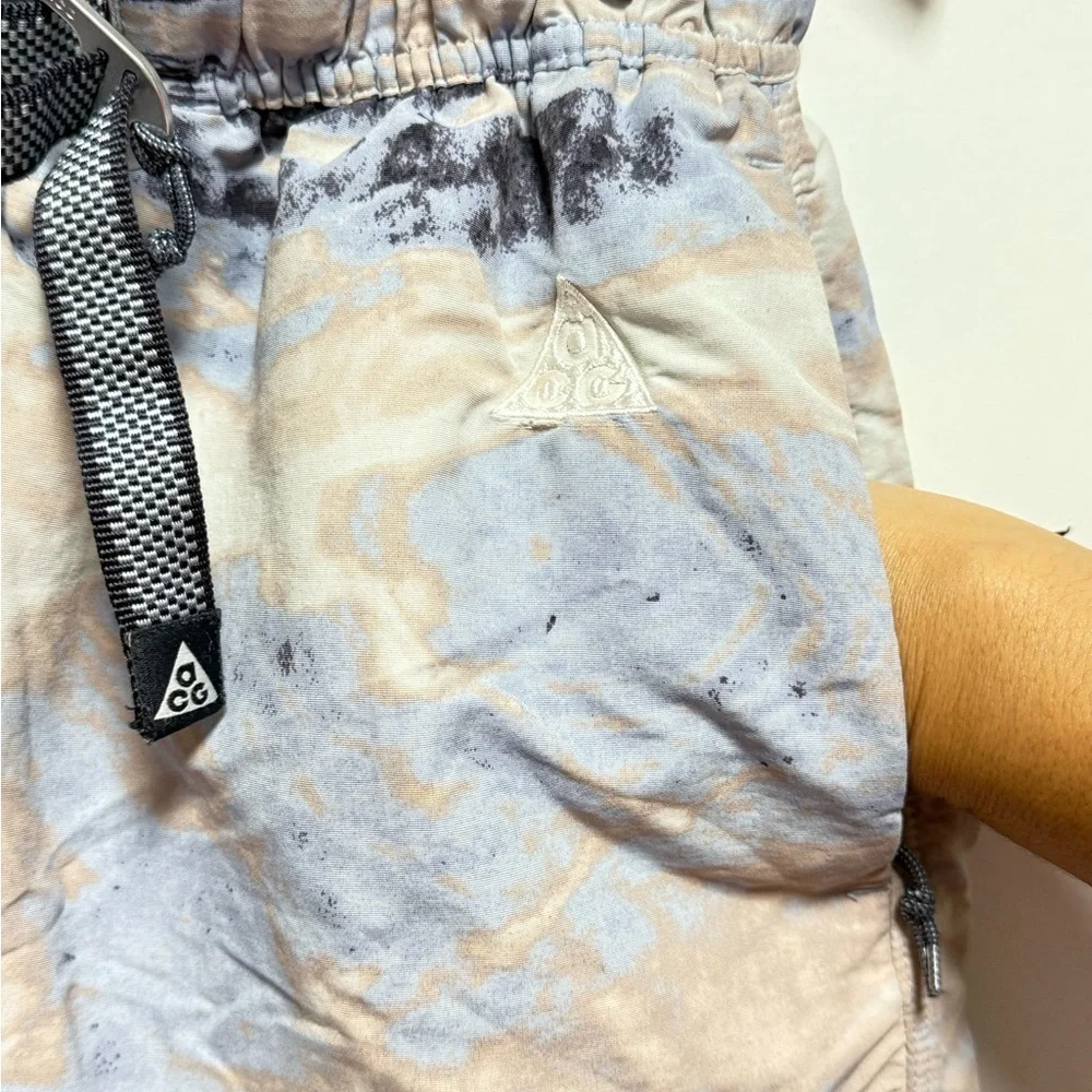 Nike Black and White Men's Shorts
